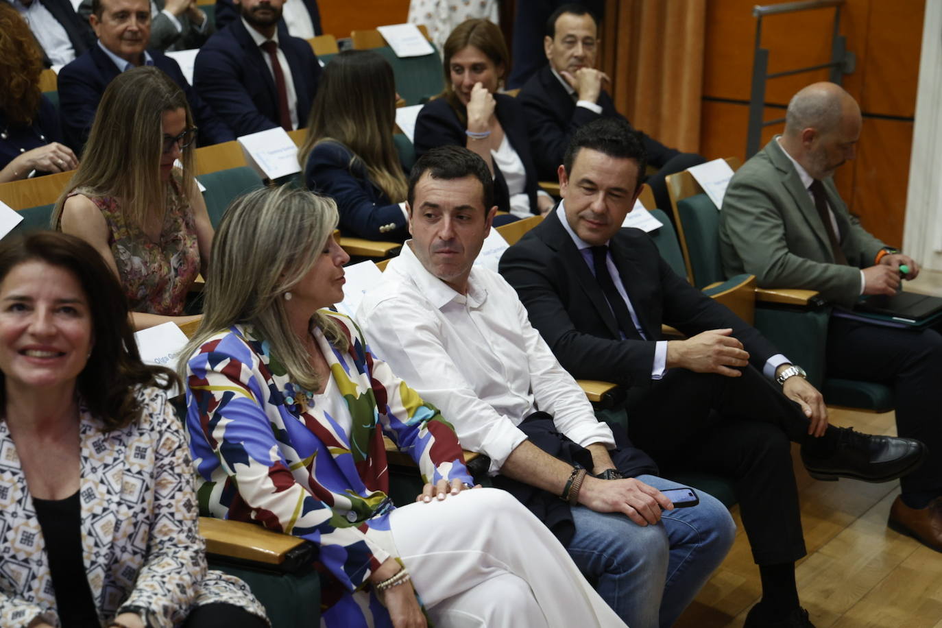 Las imágenes de la conferencia de Juan Roig en Etnor