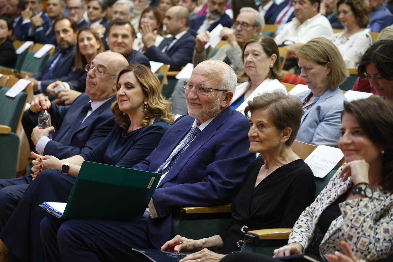 Las imágenes de la conferencia de Juan Roig en Etnor