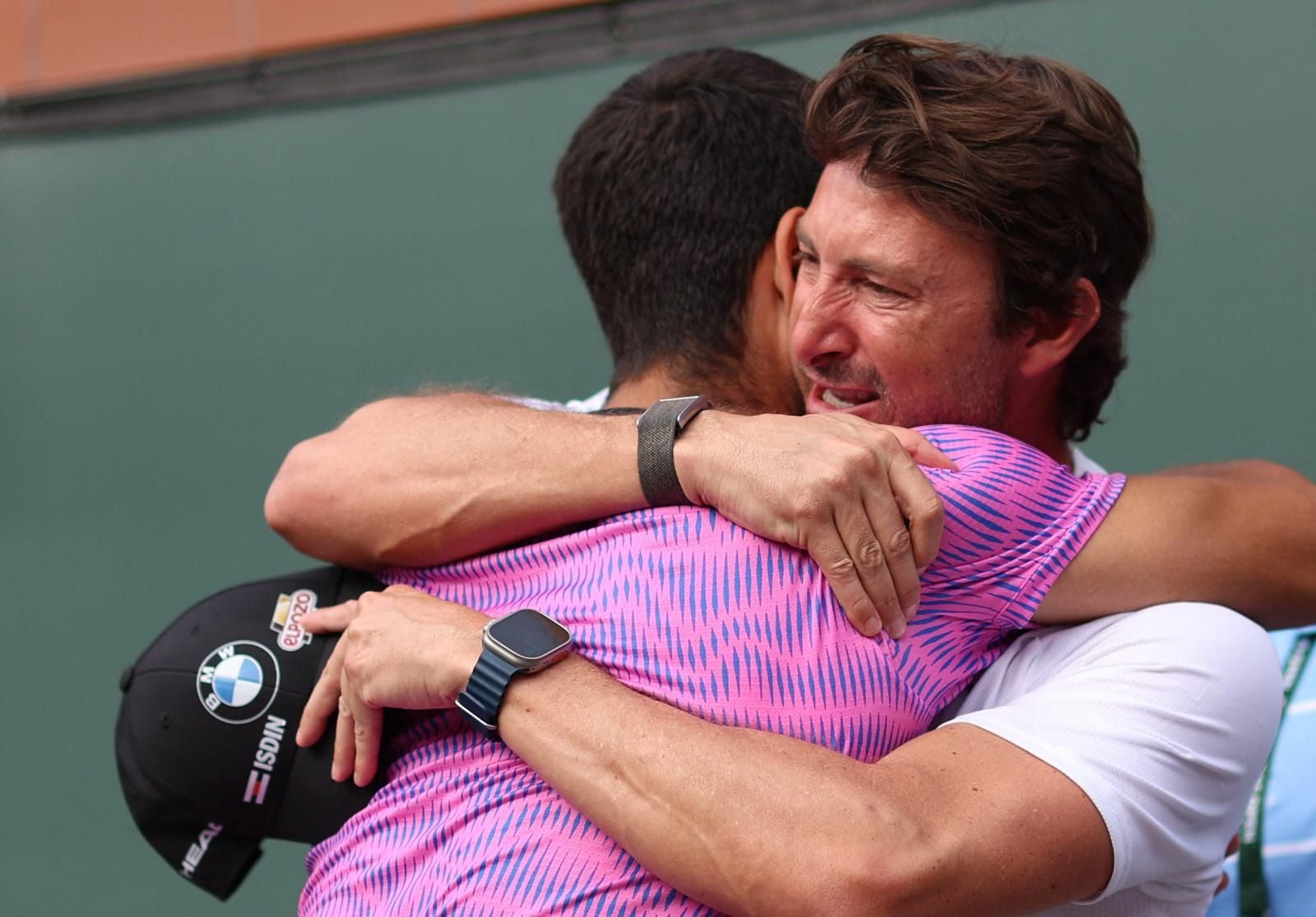 Ferrero se abraz con Alcaraz.