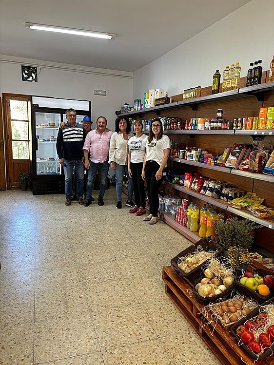 Cuando la tienda vuelve al pueblo