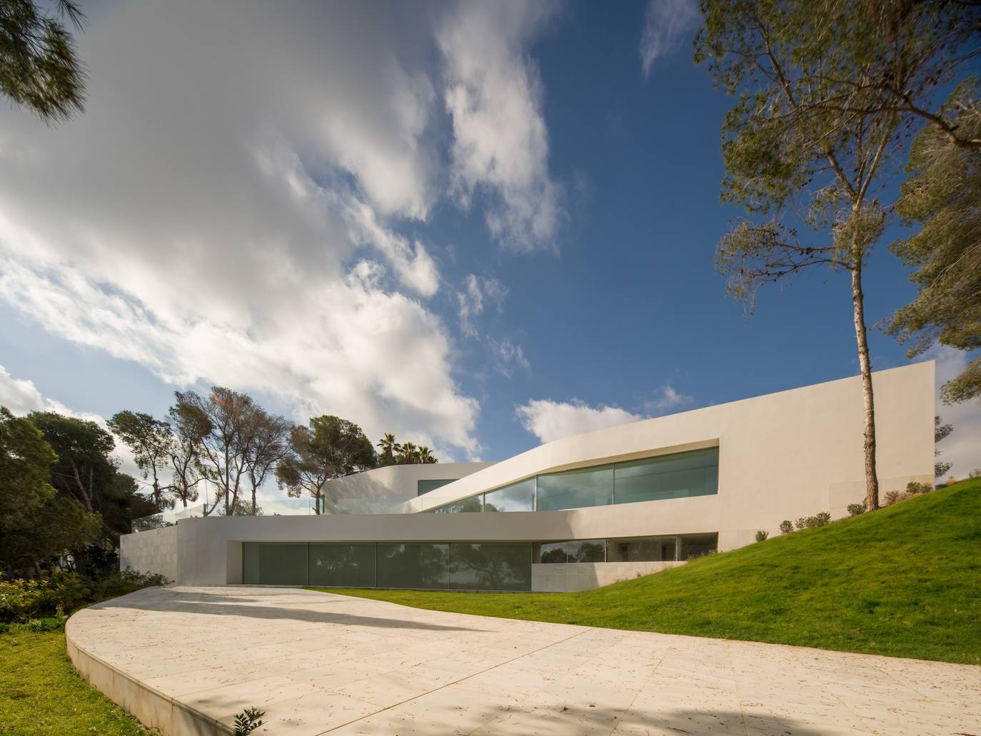 Casa Sabater, la vivienda que simula la subida a una ermita