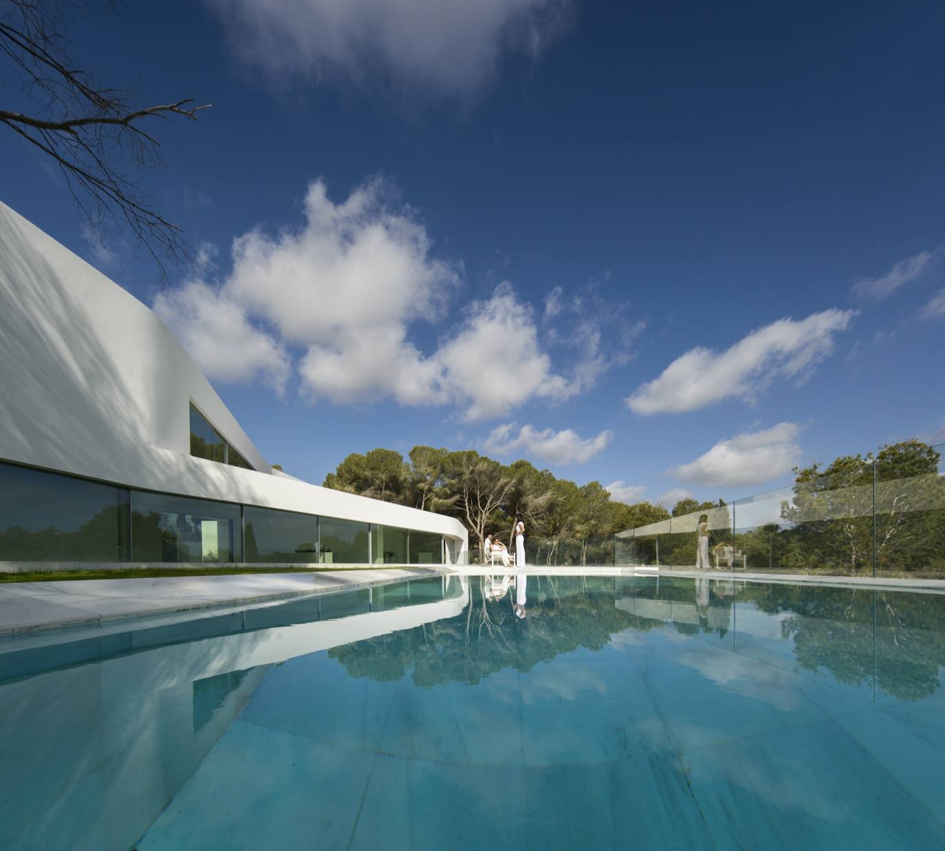 Casa Sabater, la vivienda que simula la subida a una ermita