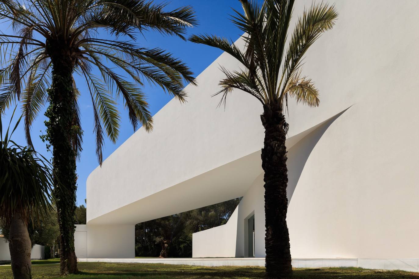 Casa Sabater, la vivienda que simula la subida a una ermita