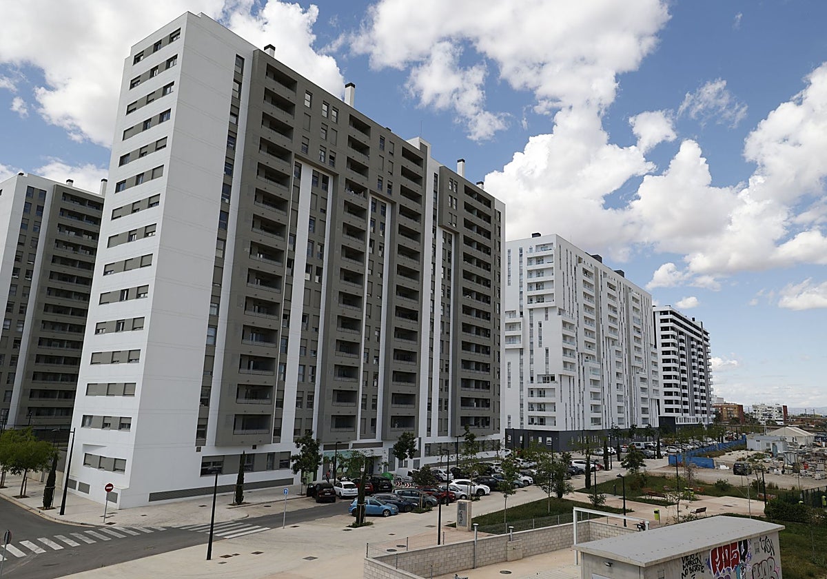 Fincas nuevas de Turianova, muy cerca del hospital La Fe de Valencia.
