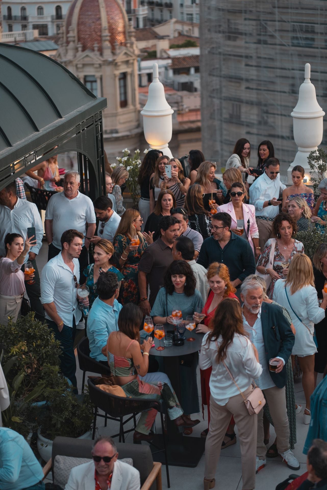 La terraza del Ateneo se ha convertido en uno de los lugares de moda de la ciudad