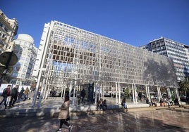 Ágora que se instaló en la plaza del Ayuntamiento durante la Capitalidad Mundial del Diseño.