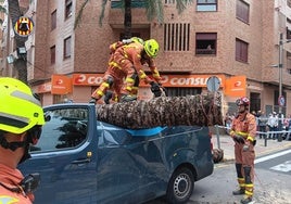 Actuación de los bomberos.