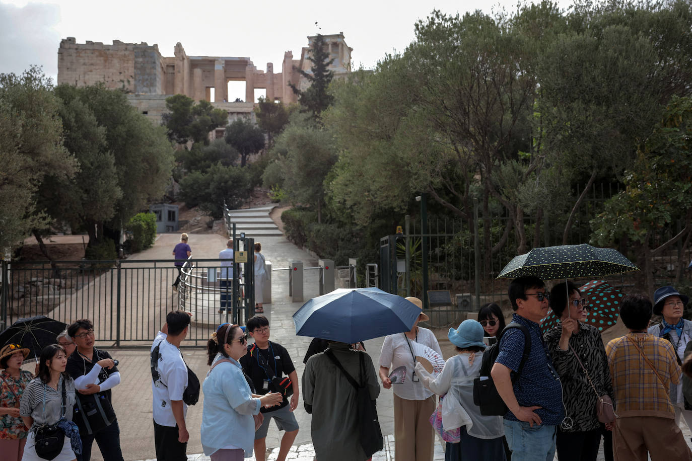 Fotos: la primera ola de calor del verano invade Grecia