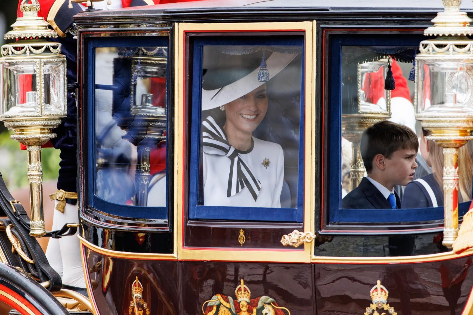 Kate Middleton reaparece en el Trooping the Colour