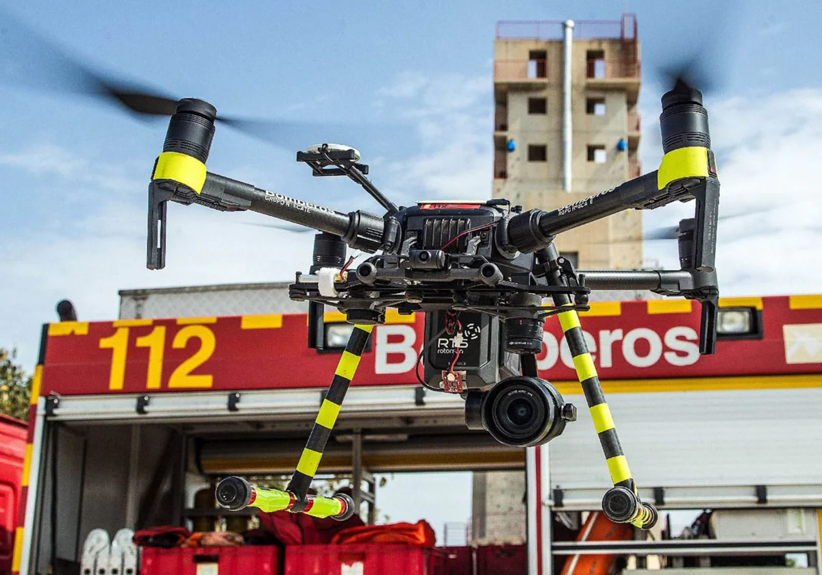 Los Bomberos de la Diputación de Alicante incorporan drones para la vigilancia forestal de este verano