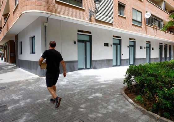 Apartamentos turísticos en un bajo de Valencia.