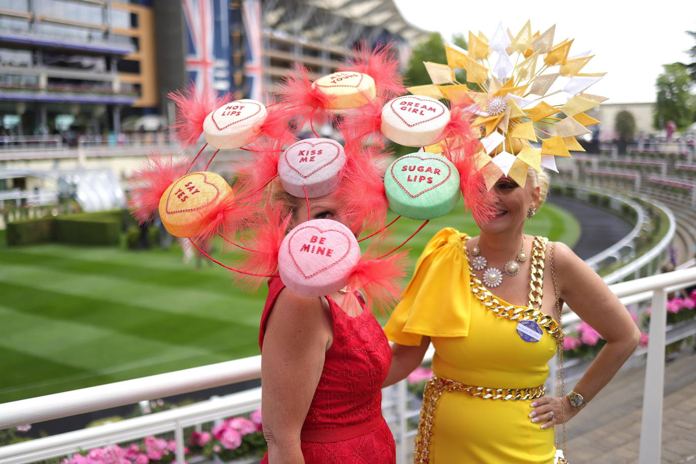 Las carreras de Royal Ascot vuelven a reunir a la élite inglesa y a sus tocados