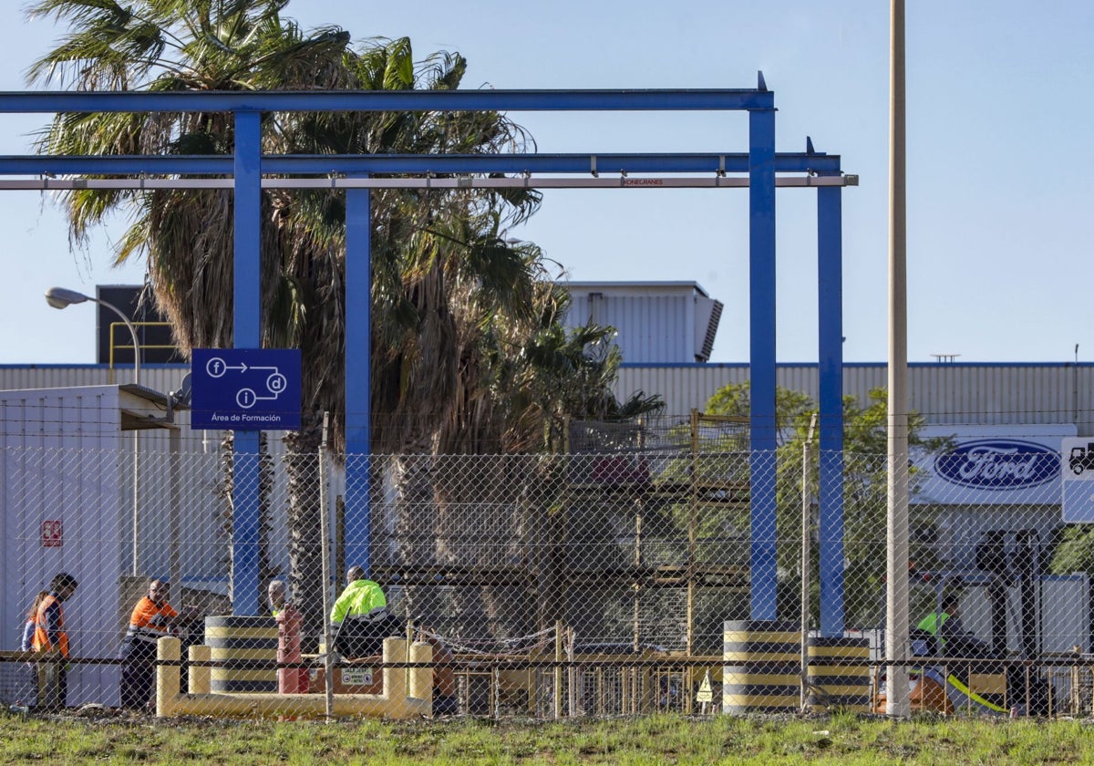 Exterior de la planta de Ford en Almussafes.