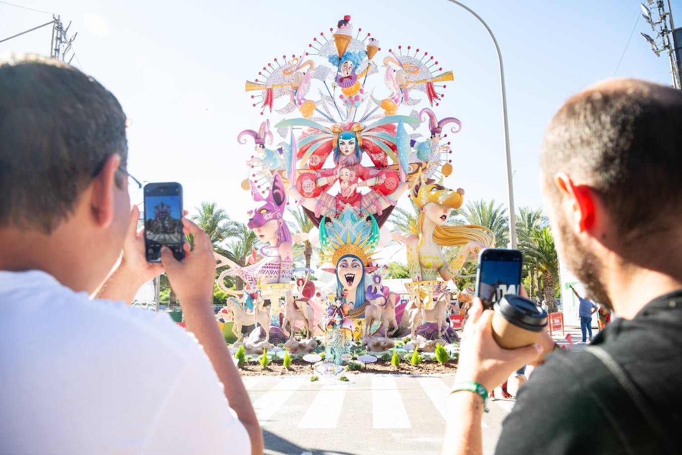 Un paseo por las Hogueras de Alicante 2024