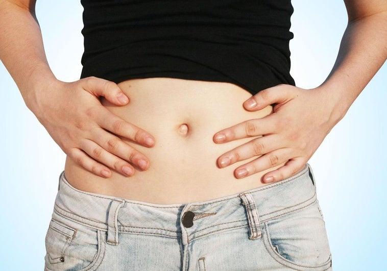 La distensión abdominal puede generar dolor, además de una molesta sensación de pesadez.