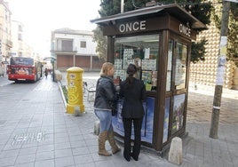 Un kiosco de la ONCE en una imagen de archivo.