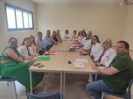 Los representantes socialistas, en la reunión con los representantes del departamento Xàtiv-Ontinyent.