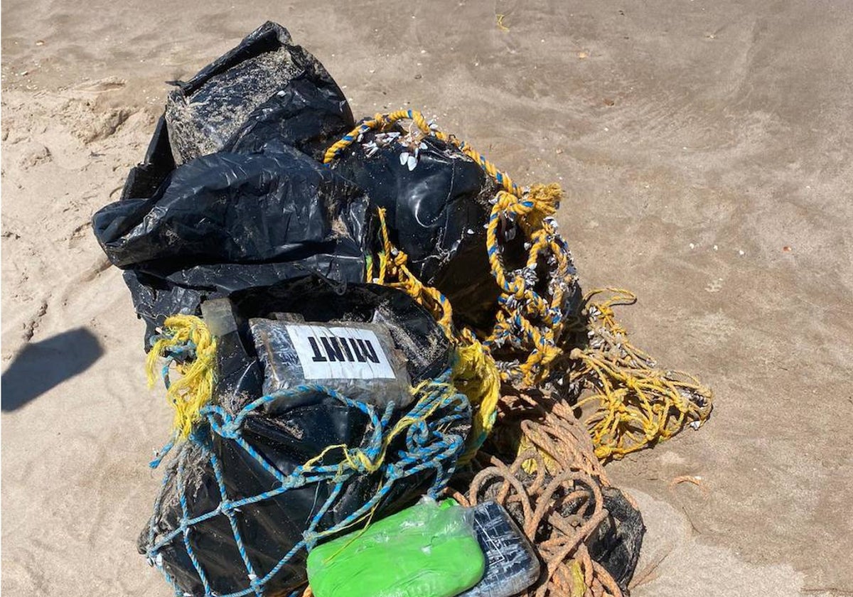 La droga encontrada en la Playa de El Saler.