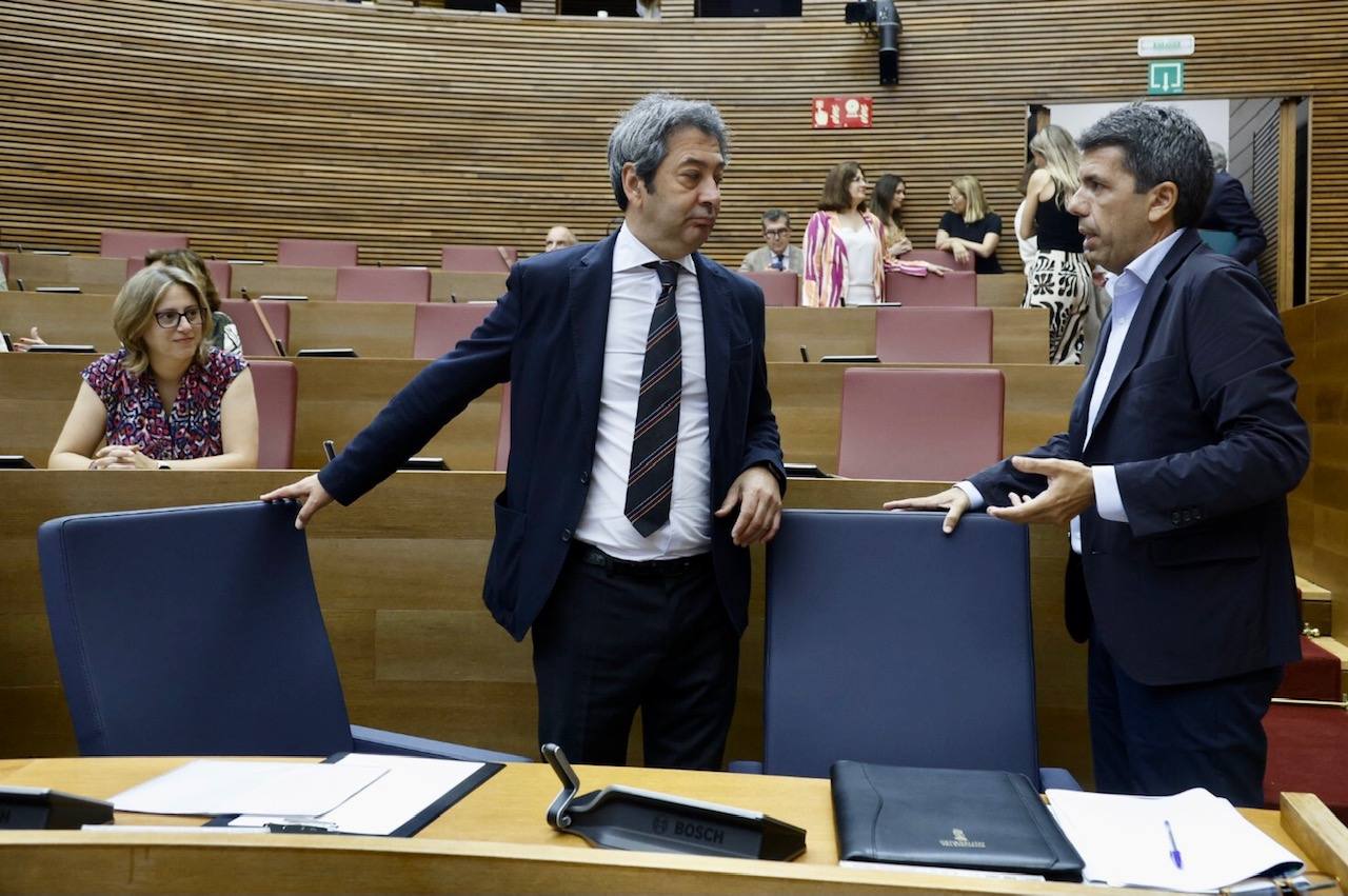 La sesión de control a Mazón en Les Corts, en imágenes