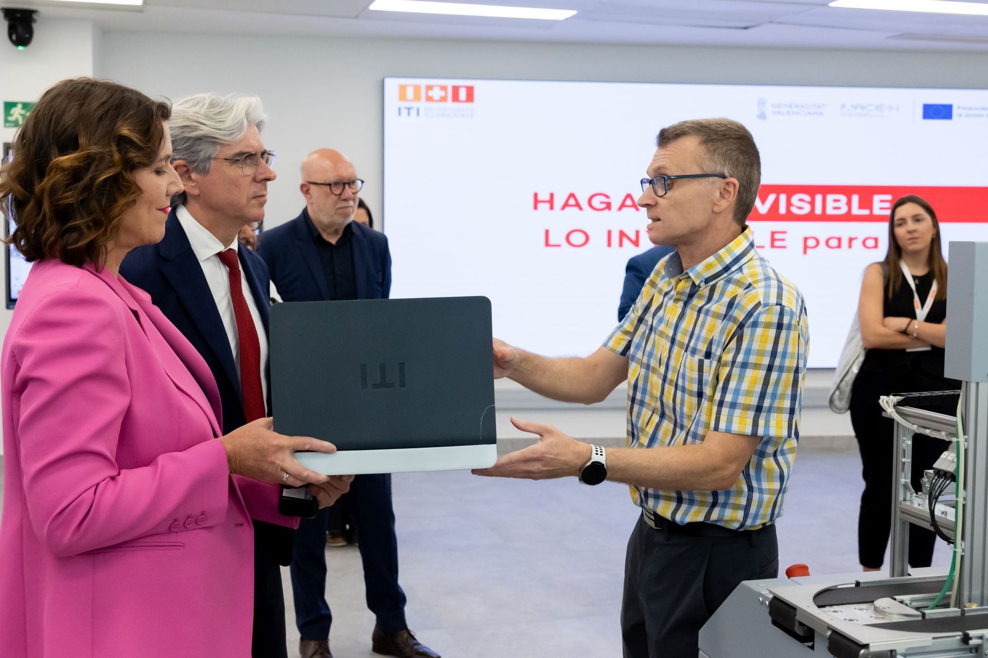 Encuentro de ITI sobre el sector de la salud, la industria y las TIC en la Comunitat