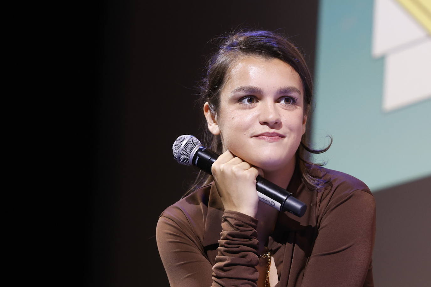 Amaia recibe el premio &#039;Un Futuro de Cine&#039; en Cinema Jove