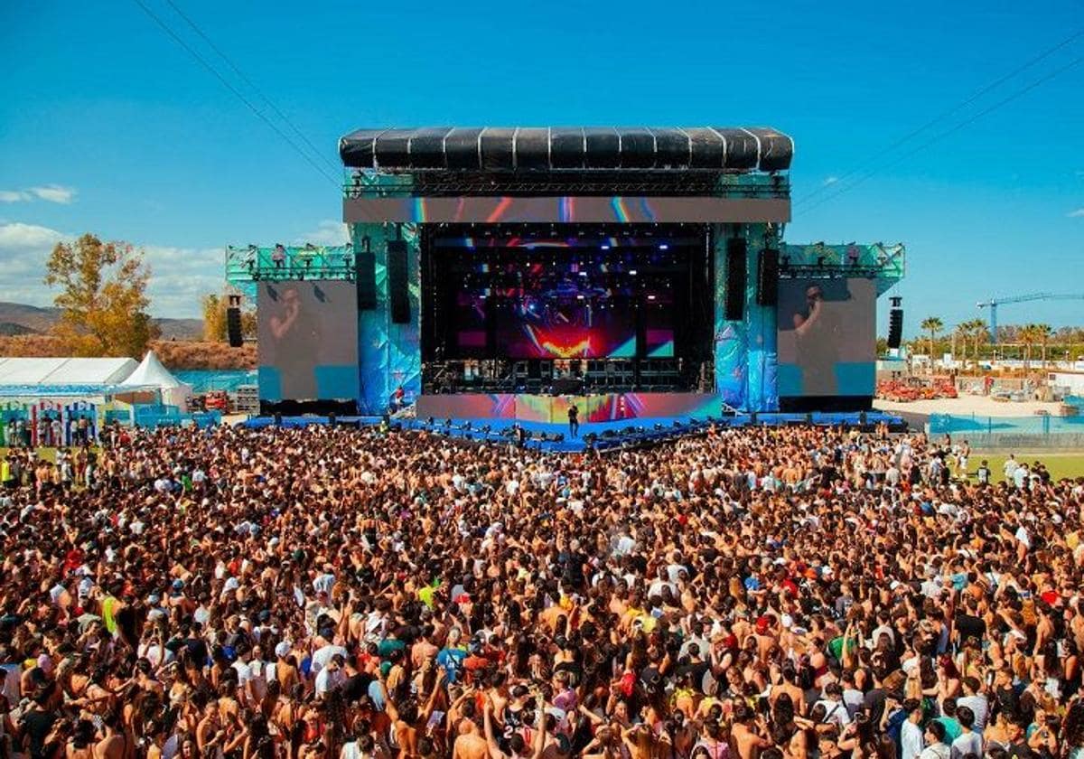 Reggaeton Beach Fest comienza su 6ª edición en Oropesa con músculo artístico y sintonía con el público