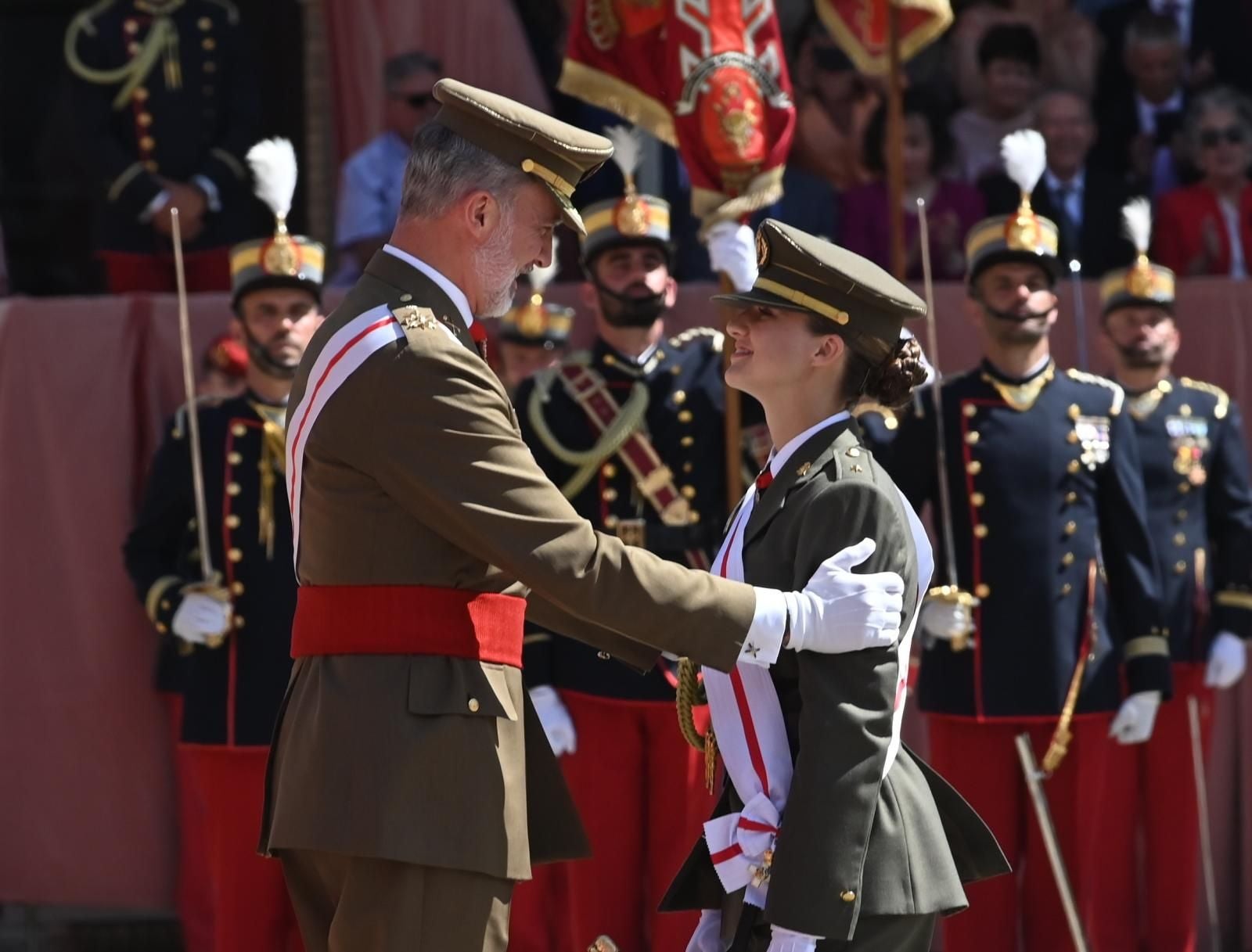 La reina Letizia estrena un vestido comprado en 2020