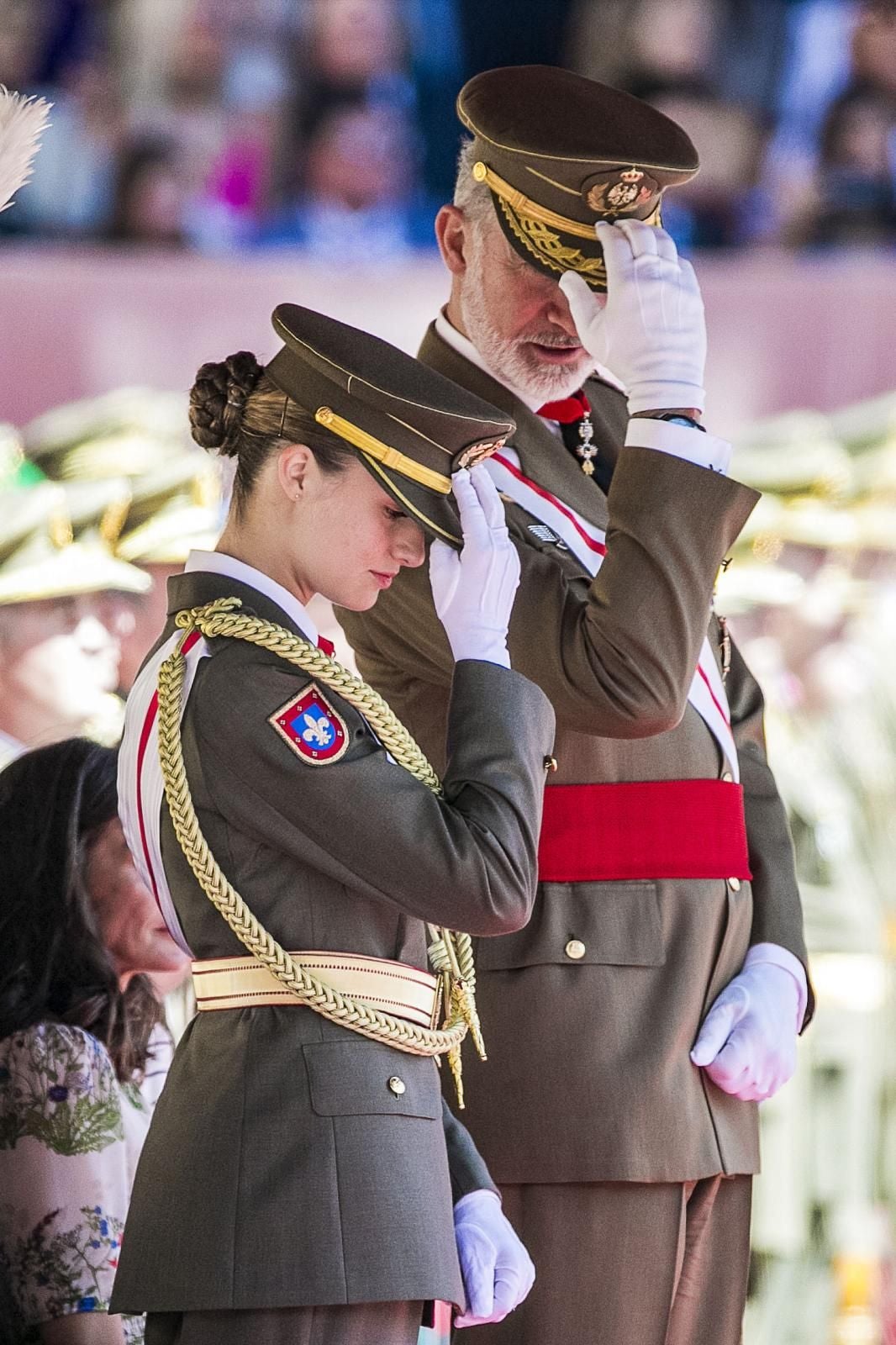 La reina Letizia estrena un vestido comprado en 2020