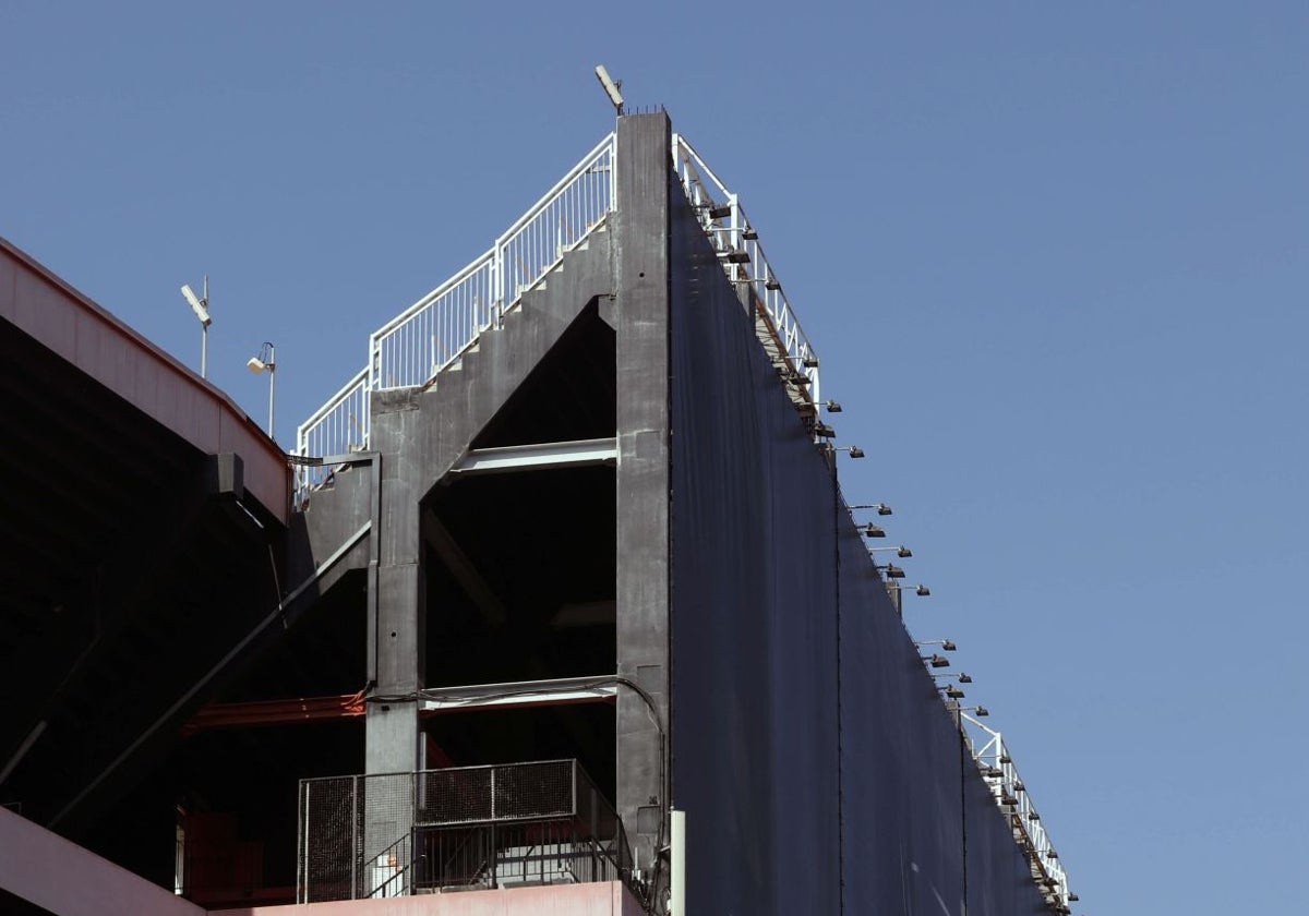 Grada ilegal del viejo estadio de Mestalla.