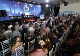 El director de LAS PROVINCIAS, Jesús Trelis, durante su discurso antes de la entrega de premios.