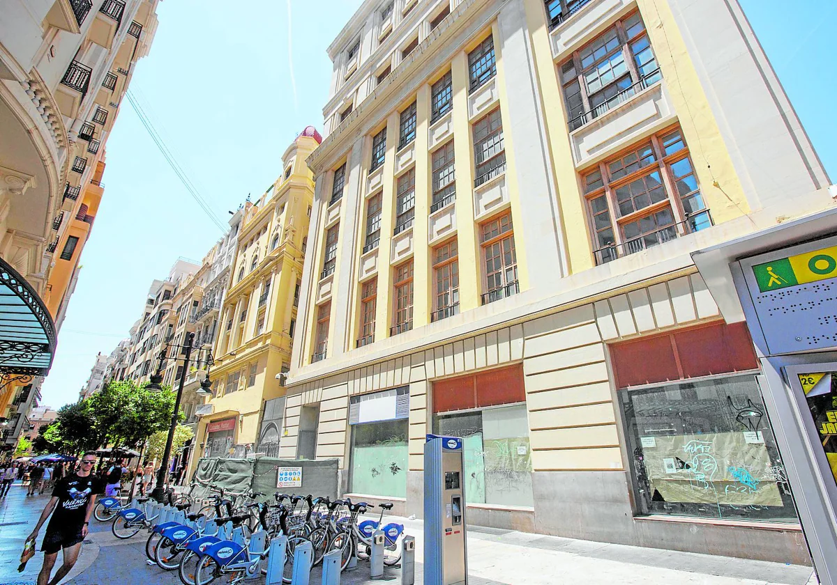 El veto a los apartamentos turísticos lastra también los nuevos hoteles en Valencia