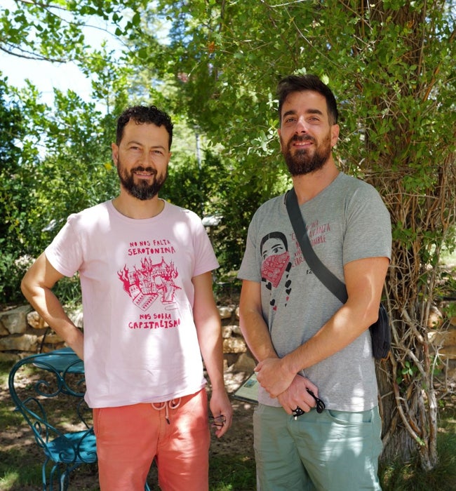 Juan Clemente y Juanvi Puig, hosteleros en Los Centenares de Castielfabib.