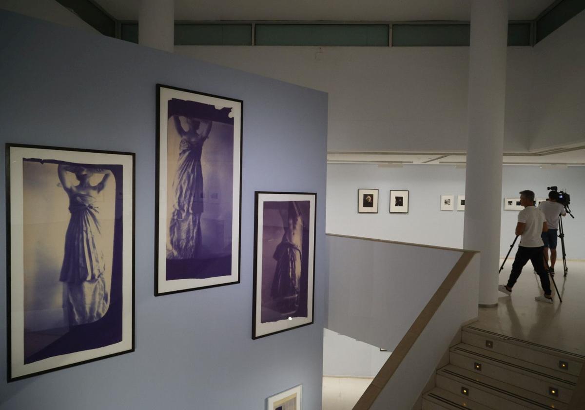 Algunas de las fotografías de Francesca Woodman y Julia Margaret Cameron, en el IVAM.