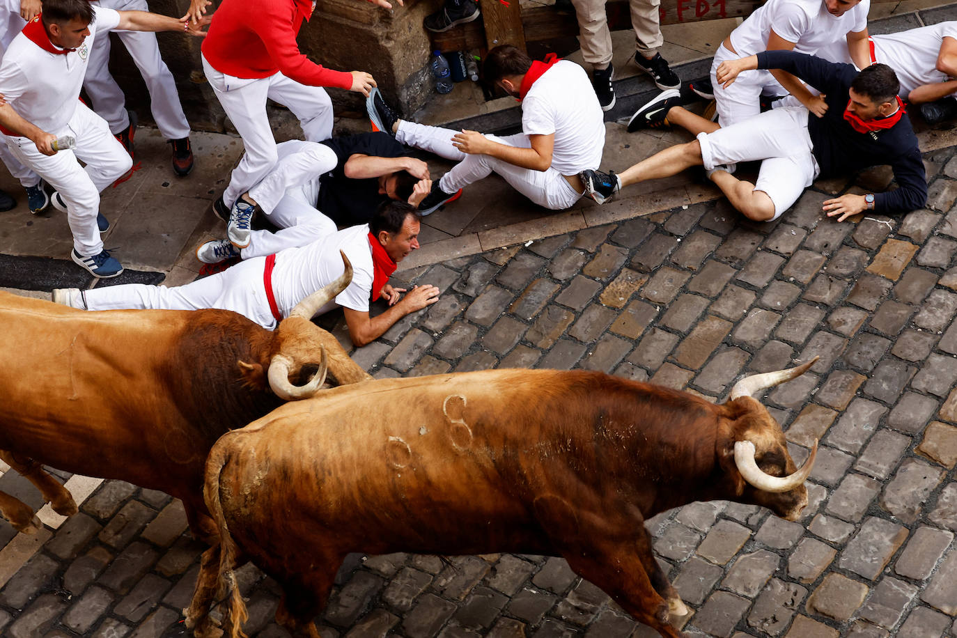 Las mejores imágenes del quinto encierro de San Fermín