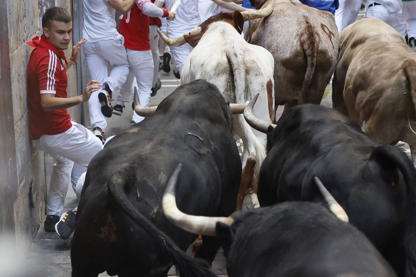 Las mejores imágenes del sexto encierro de San Fermín 2024