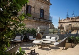 Terraza del hotel Palacio Vallier, en el centro histórico de Valencia