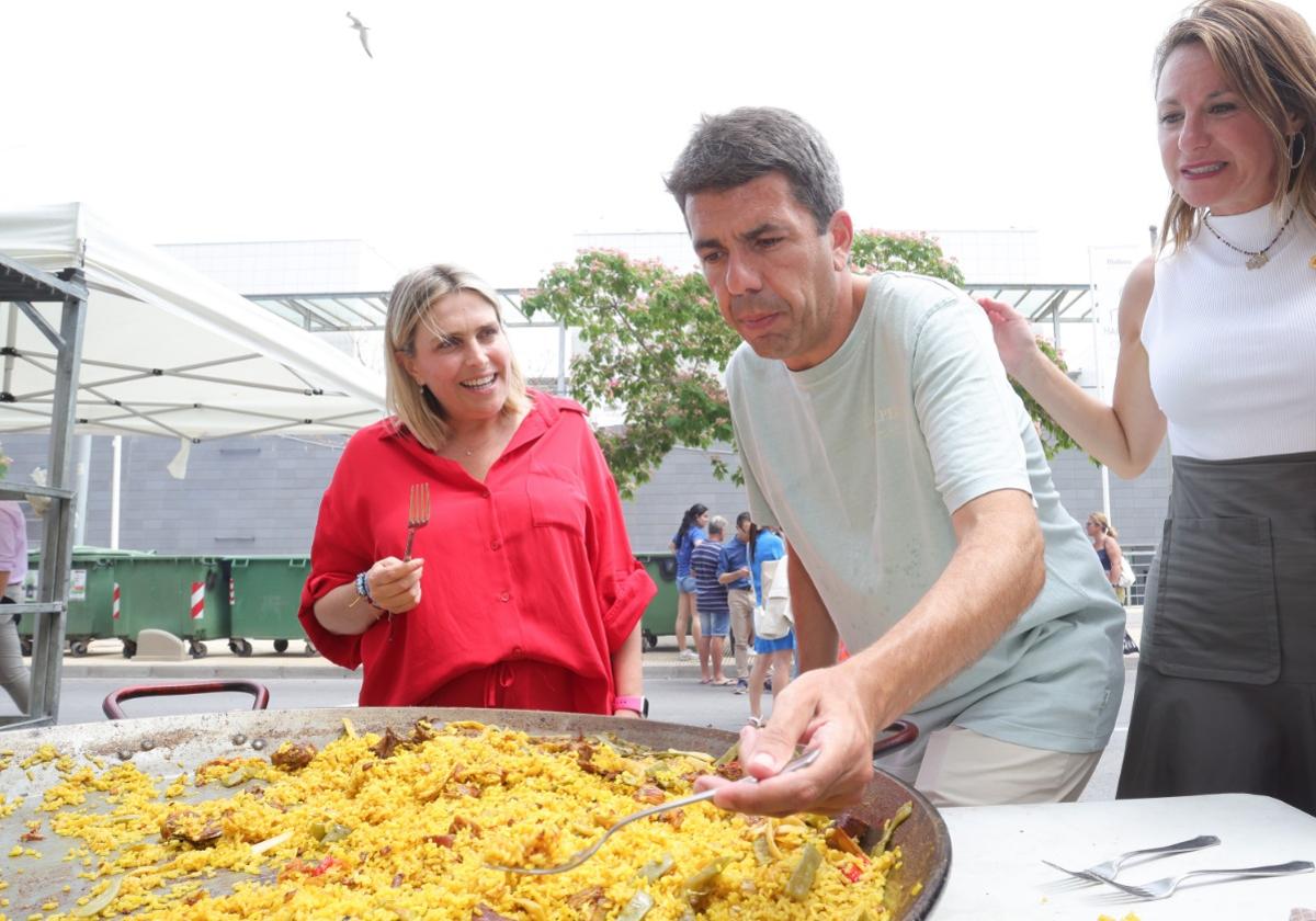 Carlos Mazón, en una imagen de archivo en las fiestas de Sant Pere en el Grao de Castellón.