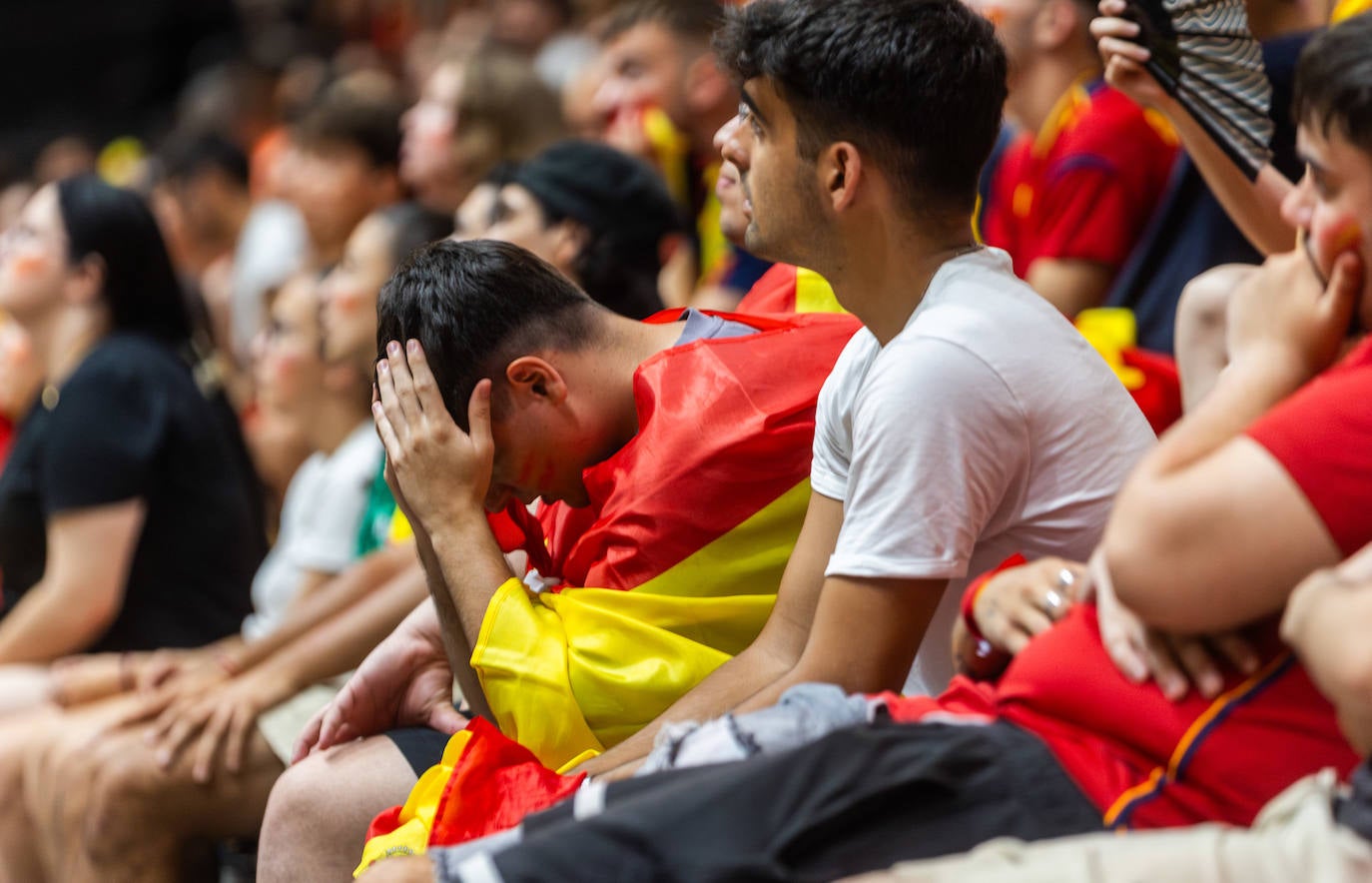 La Fonteta vibra con la final de España en la Eurocopa