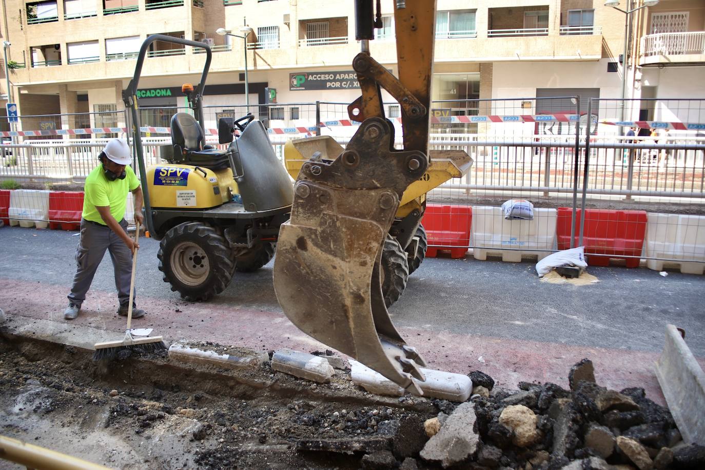 Obras en la avenida Cardenal Benlloch de Valencia