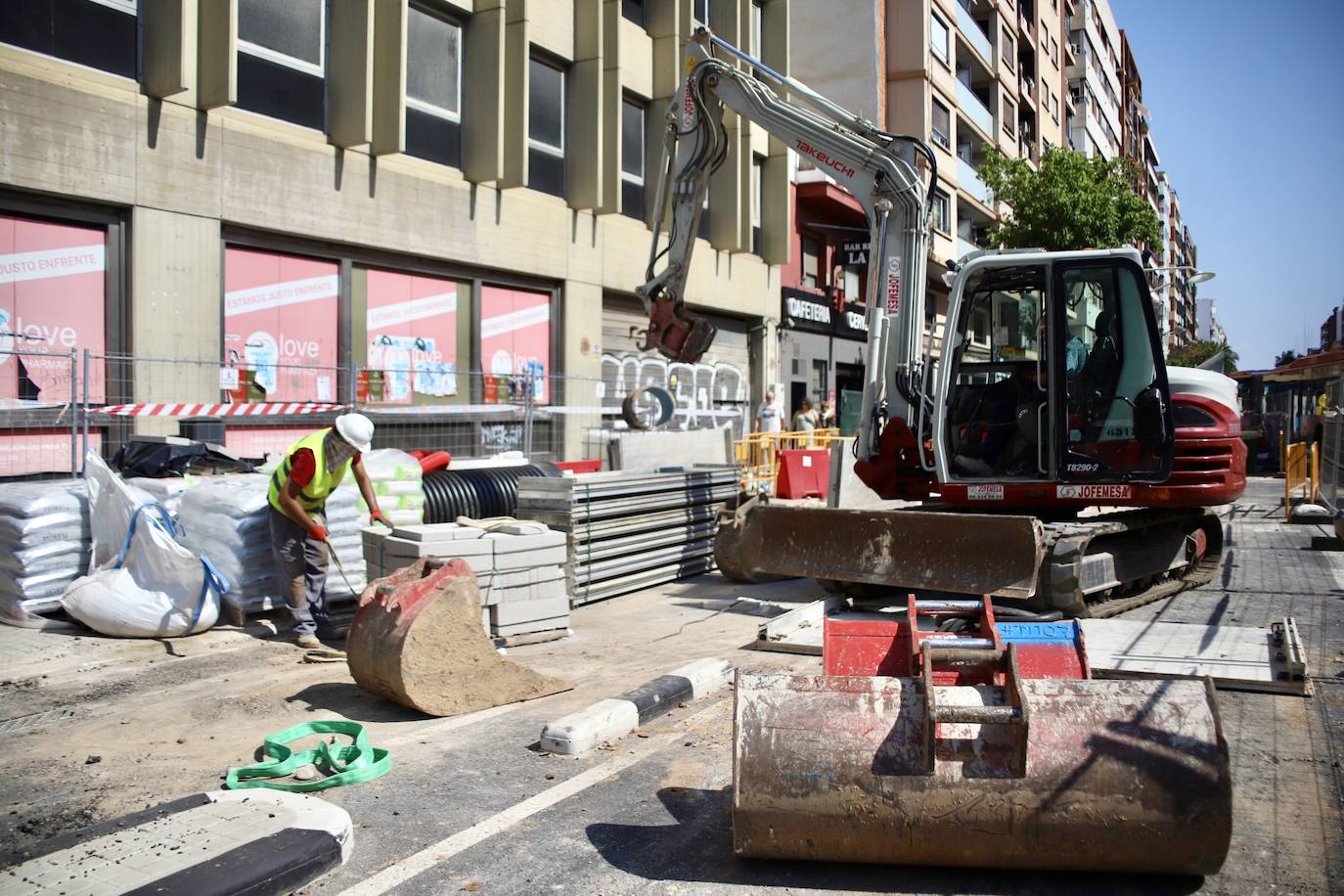 Obras en la avenida Cardenal Benlloch de Valencia