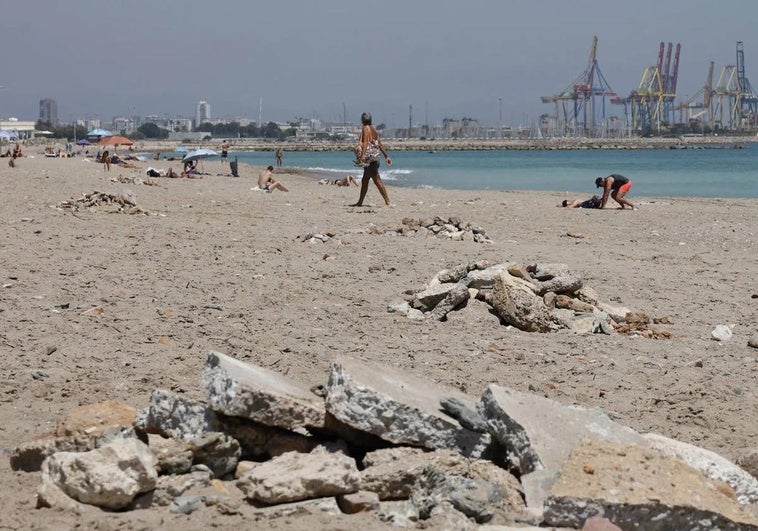 La playa de Arbre del Gos, una de las costas afectadas por el vertido, en una imagen de archivo.