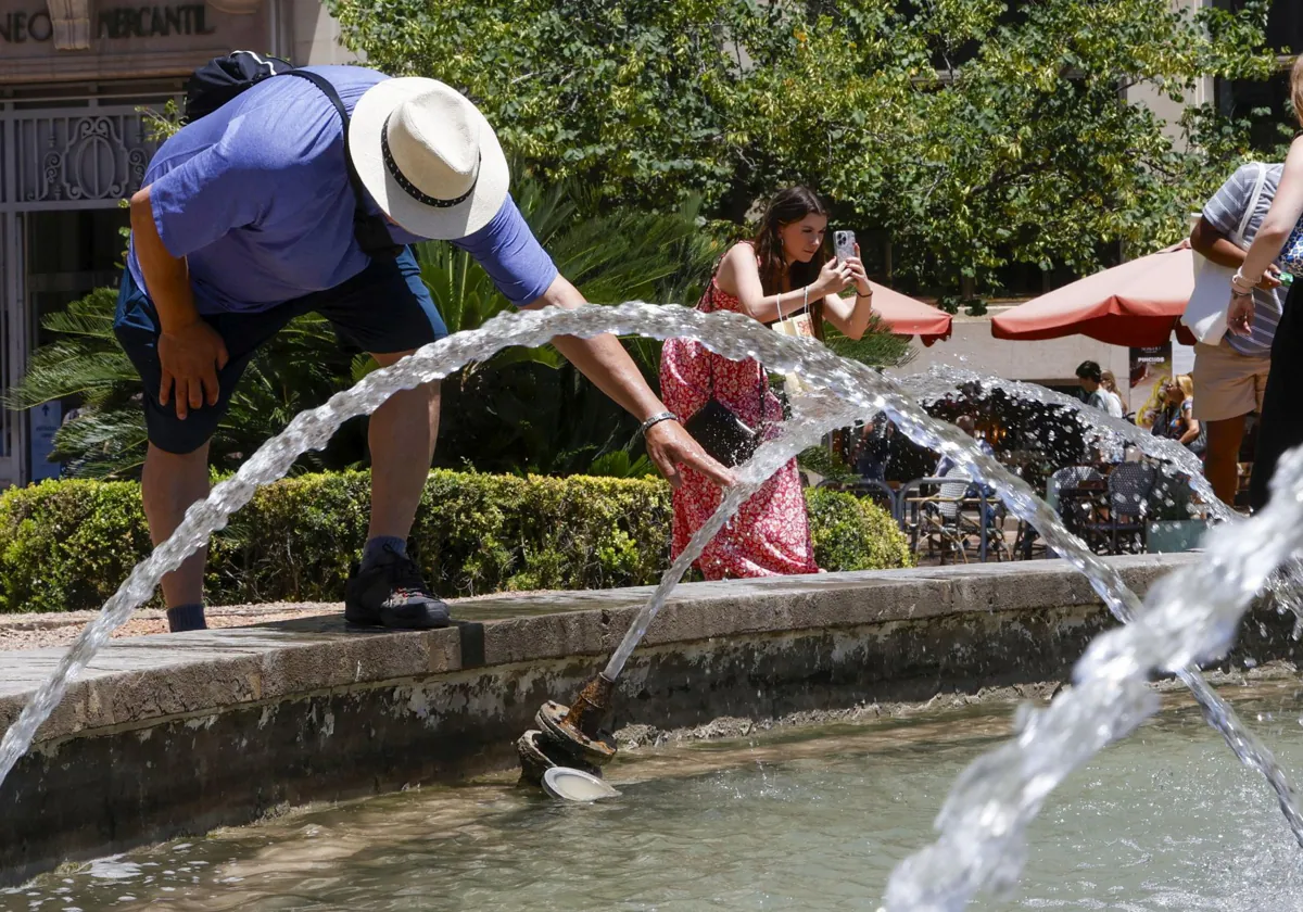 Valencia registra la primera noche tórrida del verano con más de 25 grados 