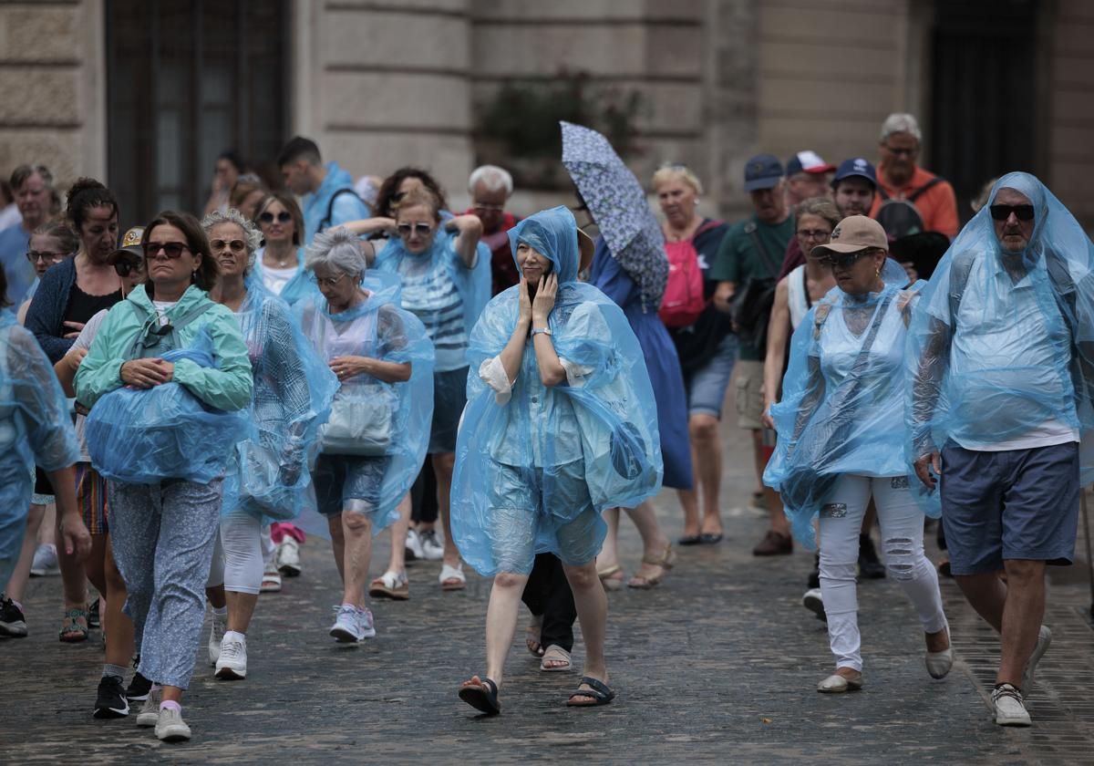 La ola de calor traerá a la Comunitat Valenciana tormentas, posibles reventones secos y noches tropicales o tórridas 