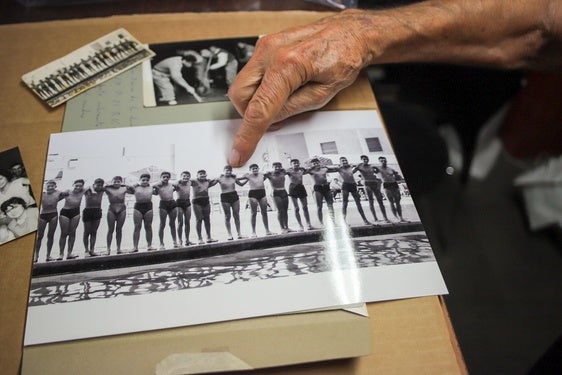 Imagen del club natación Ferca, en 1957, cedida por Manolo Gracia, uno de sus nadadores