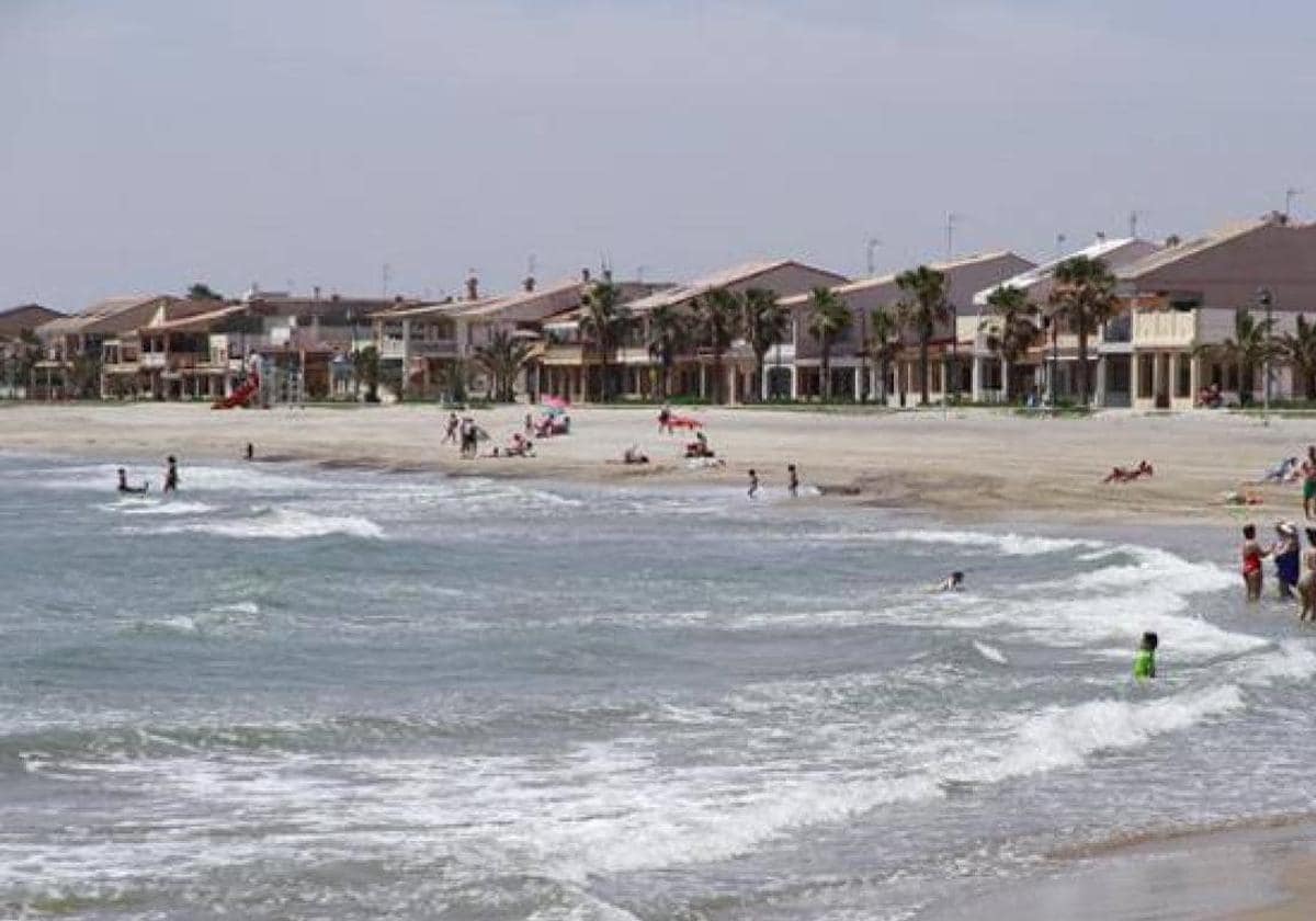 Así están hoy las playas de la Pobla de Farnals y Puçol: tiempo y bandera 