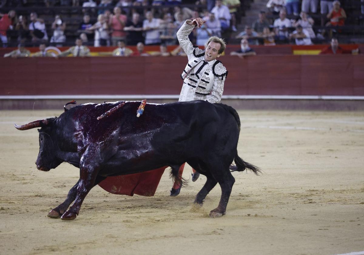 Román indulta un toro en Valencia