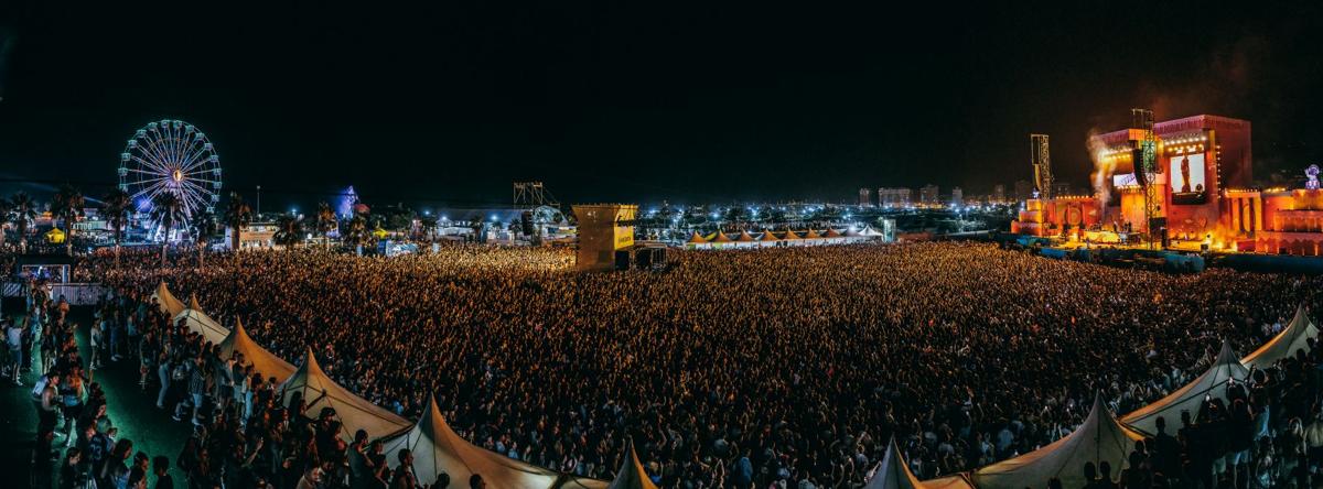 Una impresionante imagen del recinto del festival Zevra.