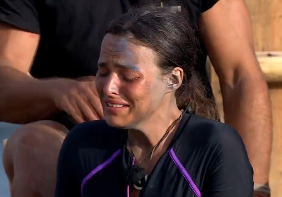 Marta Peñate llorando en la gala de este domingo tras discutir con Alejandro Nieto.