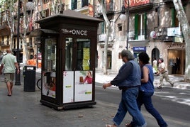 Un kiosco de la ONCE en una imagen de archivo.