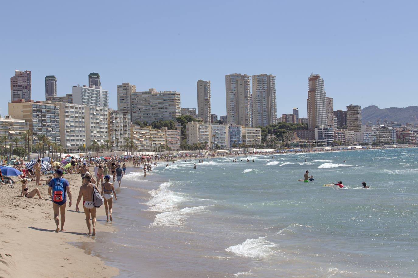 Así están hoy las playas de Valencia y Benidorm: tiempo y bandera